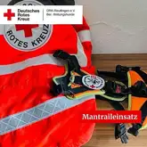 2025-09-23 Einsatz Mantrail Rettungshunde Mantrail Geschirr mit Einsatzjacke des DRK